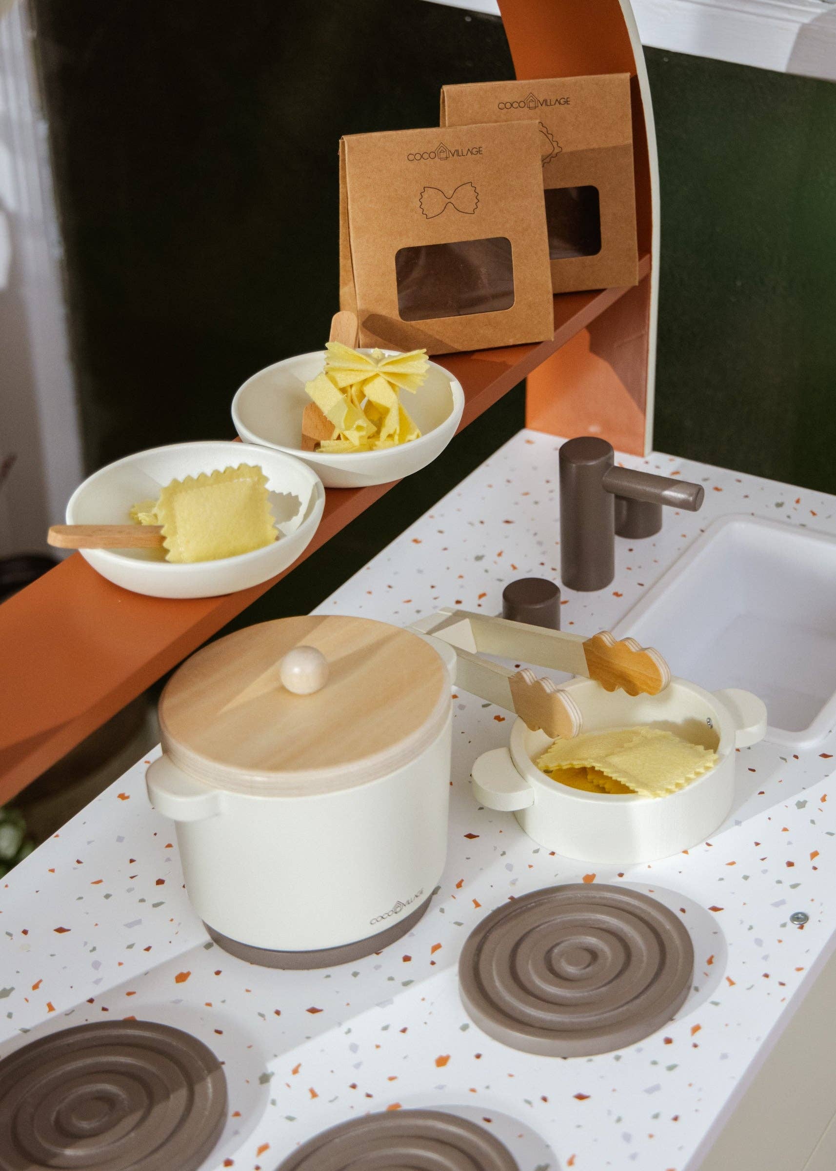 Houten Pasta Speelset | Complete keukenrolset met pan, vergiet en vilten pasta