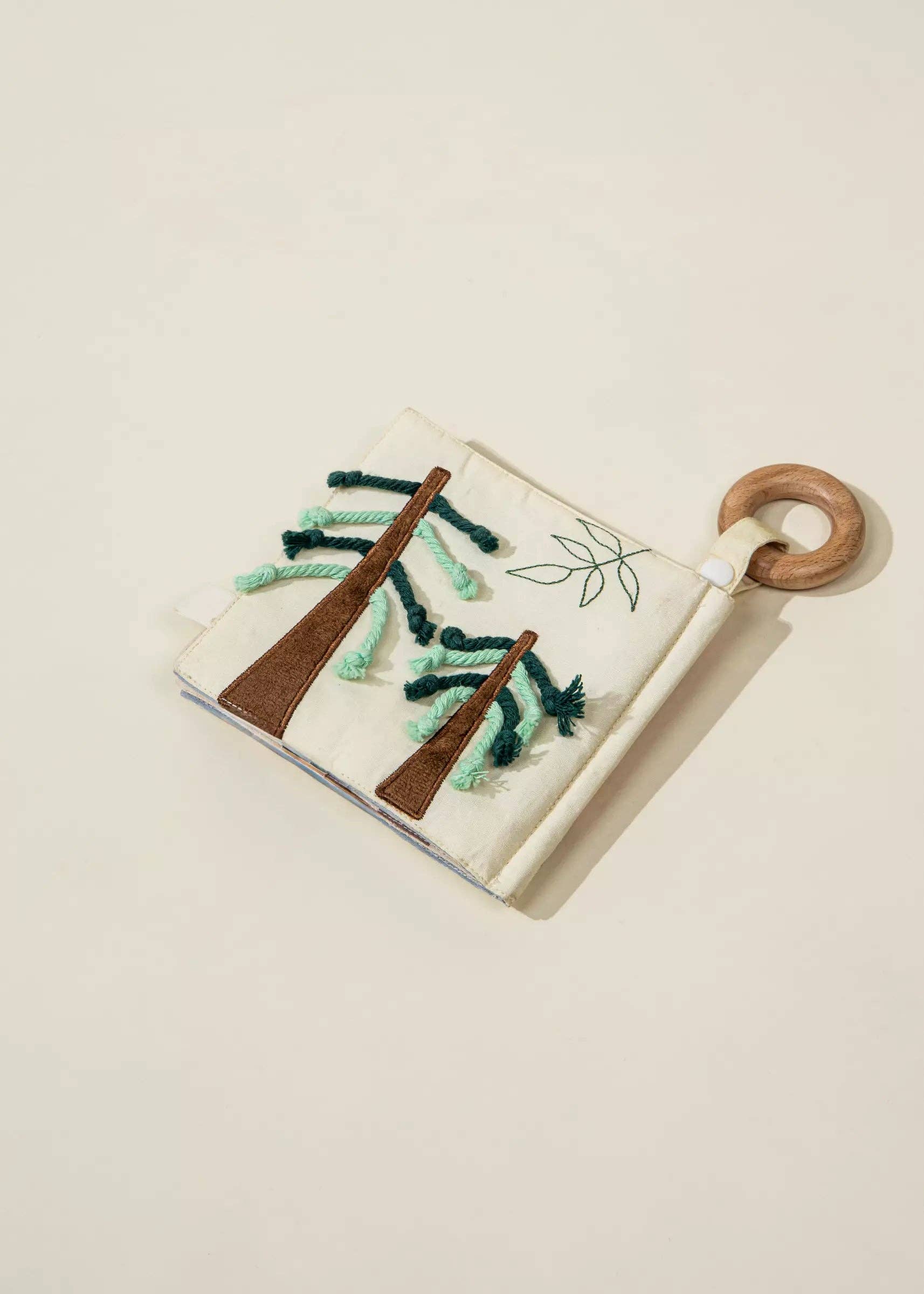 Baby First Toys Geschenkdoos | Met rammelaar, sensorisch boek en stapelspeelgoed