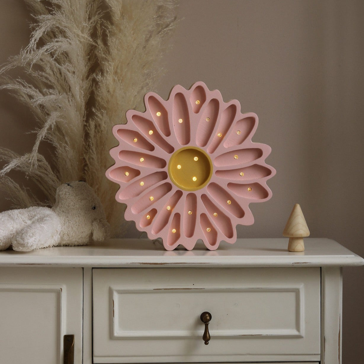 Little Lights Daisy Lamp